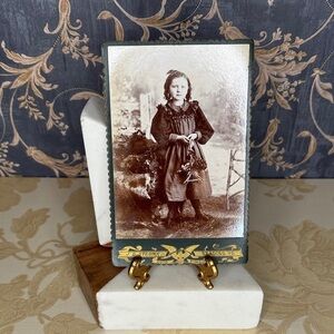 Antique Cabinet Card Photo of Little Girl with Bow Redding, PA